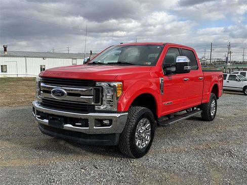 Used 2017 Ford F250 XLT w/ XLT Premium Package image 24