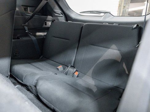 Used 2022 Mitsubishi Outlander ES image 25