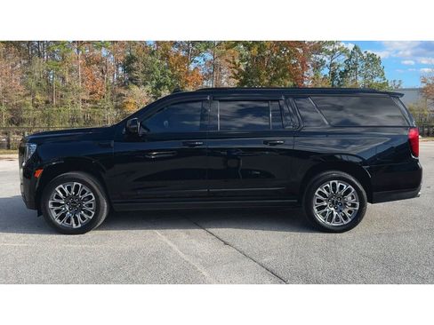 Certified 2023 GMC Yukon XL Denali Ultimate w/ LPO, Floor Liner Package image 6