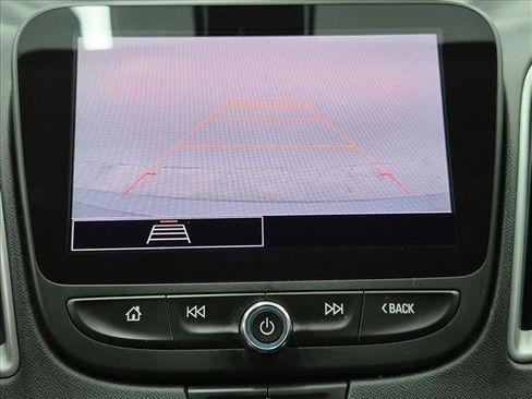 Used 2021 Chevrolet Malibu LS FWD image 10