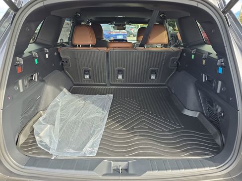 New 2026 Subaru Outback Touring image 12