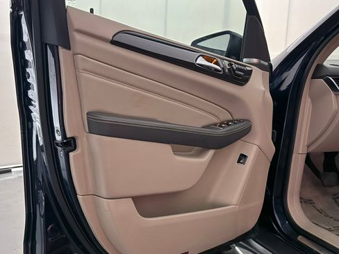 Used 2015 Mercedes-Benz ML 350 4MATIC w/ Premium 1 Package image 17