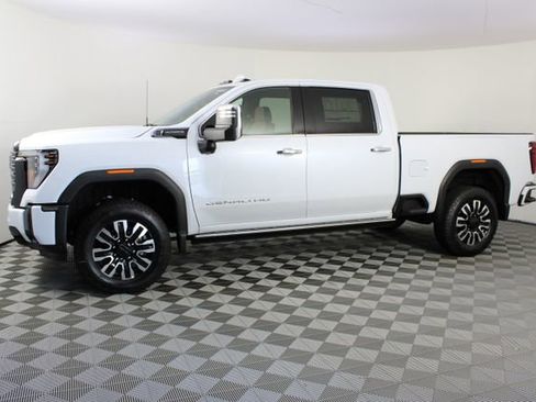 New 2026 GMC Sierra 2500 Denali Ultimate w/ Max Trailering Package AWD/4WD image 2