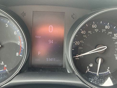 Used 2018 Toyota C-HR XLE FWD image 14