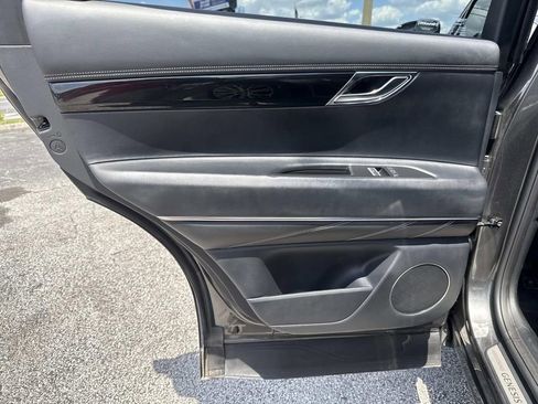 Used 2025 Genesis GV80 2.5T Standard AWD/4WD image 11