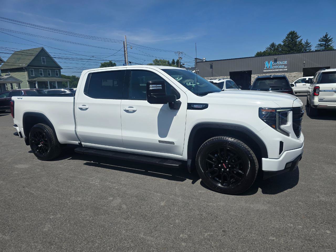 Used 2024 GMC Sierra 1500 Elevation w/ Preferred Package AWD/4WD image 5