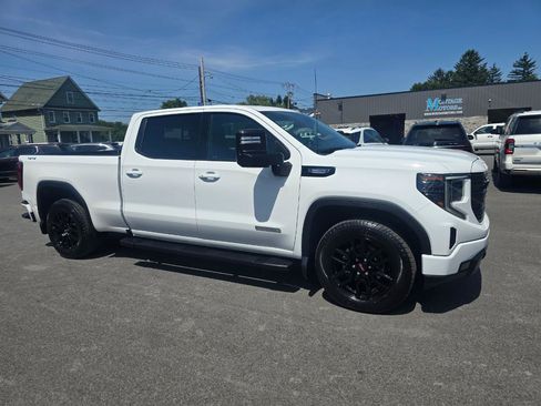 Used 2024 GMC Sierra 1500 Elevation w/ Preferred Package AWD/4WD image 5