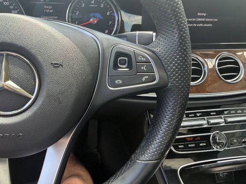 Used 2017 Mercedes-Benz E 300 4MATIC image 32