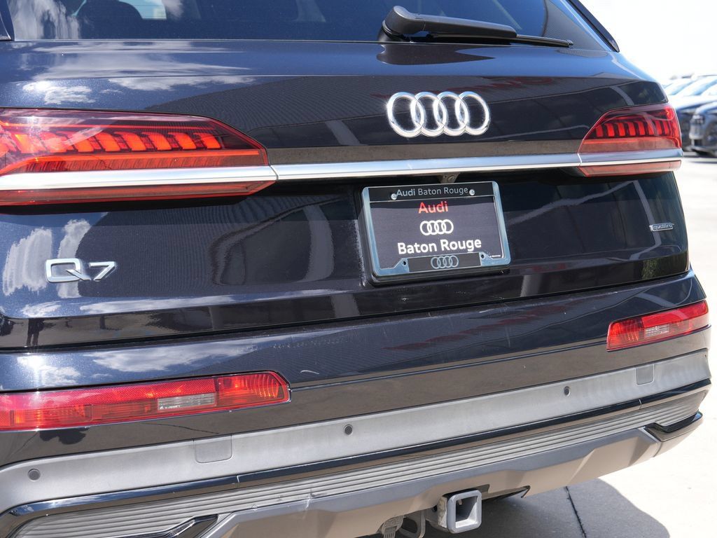 Used 2020 Audi Q7 3.0T Prestige w/ Prestige Package AWD/4WD image 13