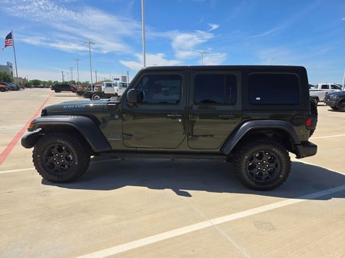 Certified 2023 Jeep Wrangler Unlimited w/ Convenience Group AWD/4WD image 6