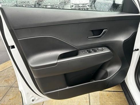 New 2026 Hyundai Kona SE AWD/4WD image 11