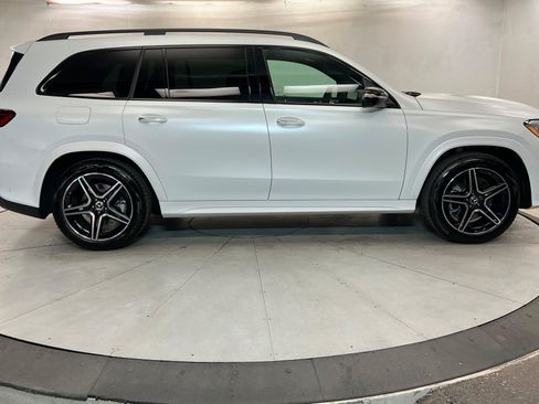 New 2026 Mercedes-Benz GLS 450 4MATIC image 6