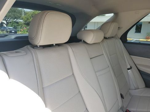 Used 2020 Mercedes-Benz GLE 350 4MATIC image 24