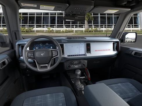 New 2026 Ford Bronco Heritage Edition AWD/4WD image 9