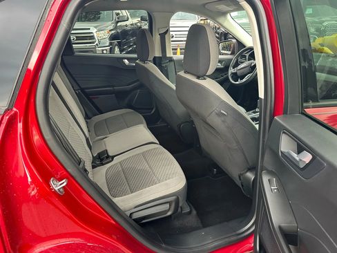 Used 2021 Ford Escape SE w/ Cold Weather Package image 10