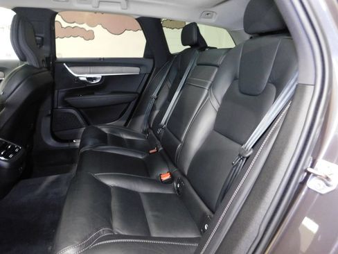 Used 2022 Volvo V90 B6 Cross Country AWD/4WD image 55