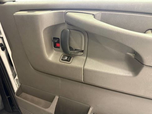 Used 2014 Chevrolet Express 3500 3500 3dr Extended Cargo Van image 76