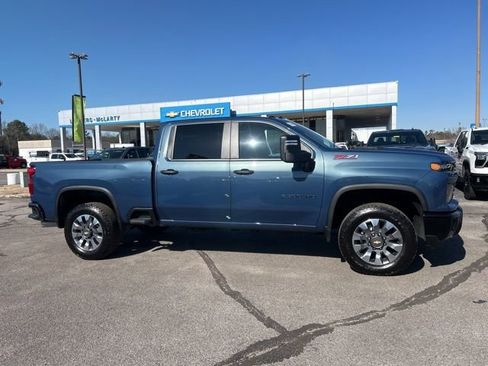 New 2026 Chevrolet Silverado 2500 Custom w/ Custom Value Package AWD/4WD image 2