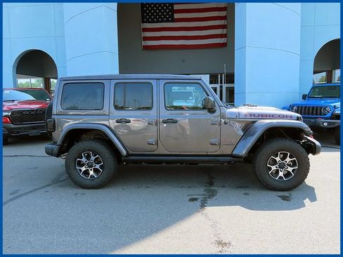 Certified 2018 Jeep Wrangler Unlimited Rubicon AWD/4WD image 2