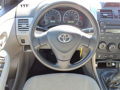 Used 2012 Toyota Corolla L image 5