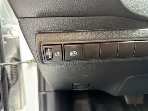 Used 2022 Toyota Corolla XSE FWD image 20