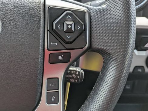 Used 2022 Toyota Tacoma SR5 RWD image 25