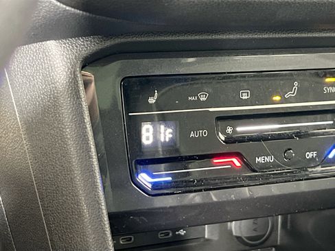 Used 2023 Volkswagen Tiguan SE R-Line image 19