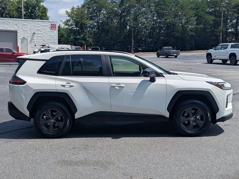 Used 2026 Toyota RAV4 LE AWD/4WD image 8