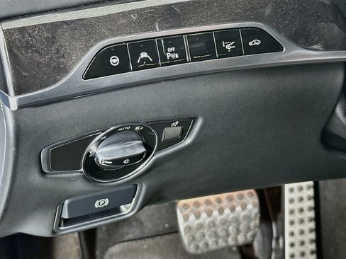 Used 2018 Mercedes-Benz S 63 AMG S 4MATIC Sedan image 17