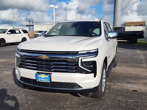 New 2025 Chevrolet Suburban Premier image 3