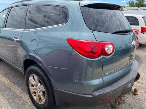 Used 2009 Chevrolet Traverse LT FWD image 10