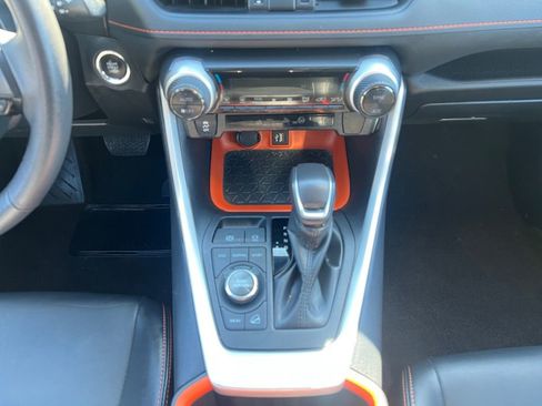 Used 2024 Toyota RAV4 Adventure image 15