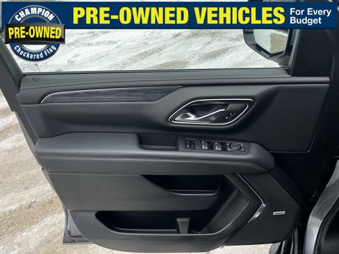 Used 2022 GMC Yukon SLT w/ SLT Premium Package image 20