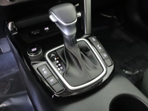 Used 2024 Kia Seltos SX w/ SX Sunroof Package AWD/4WD image 16