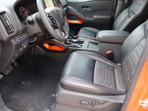 Used 2025 Nissan Frontier PRO-4X w/ Pro Premium Package AWD/4WD image 16