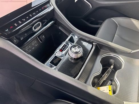 New 2026 Jeep Grand Cherokee L Limited image 18