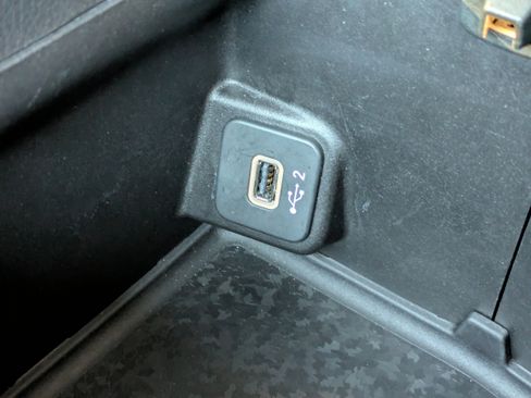 Used 2021 Jeep Wrangler Unlimited Sahara image 25