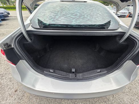 Used 2013 Ford Fusion SE FWD image 23