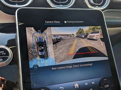 Used 2026 Mercedes-Benz GLC 300 4MATIC image 12