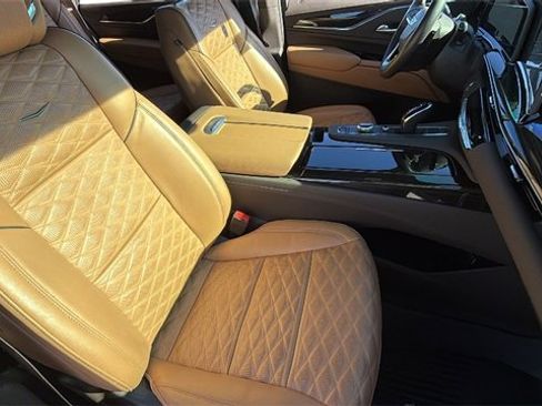 Used 2024 Cadillac Escalade Sport w/ Touring Package image 21