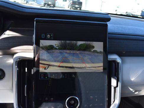 Used 2024 GMC Acadia Denali image 20