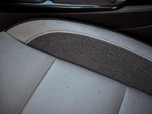 Used 2025 Chevrolet TrailBlazer LT image 30