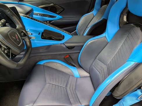 Used 2024 Chevrolet Corvette Stingray Premium Conv w/ Z51 Performance Package RWD image 18