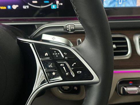 New 2026 Mercedes-Benz GLS 450 4MATIC image 28