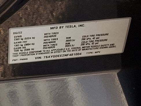 Used 2022 Tesla Model Y Long Range image 26