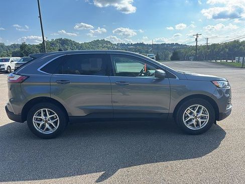 Certified 2024 Ford Edge SEL w/ Convenience Package AWD/4WD image 5