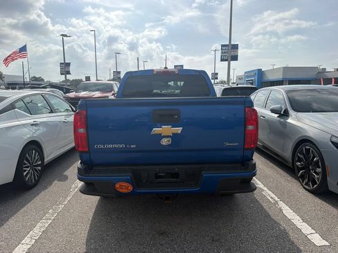 Used 2019 Chevrolet Colorado W/T w/ WT Convenience Package RWD image 5