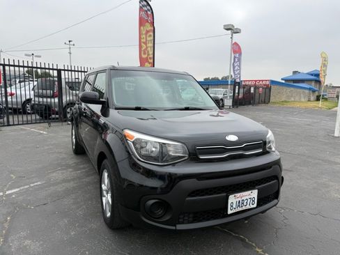 Used 2019 Kia Soul FWD image 4