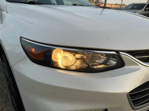 Used 2016 Chevrolet Malibu LT image 27