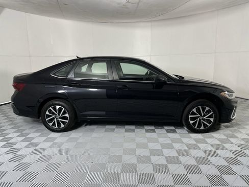 Used 2025 Volkswagen Jetta S FWD image 9